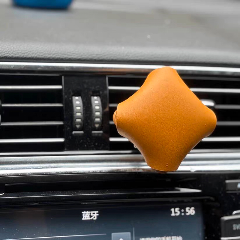 Car Vent Clip 104