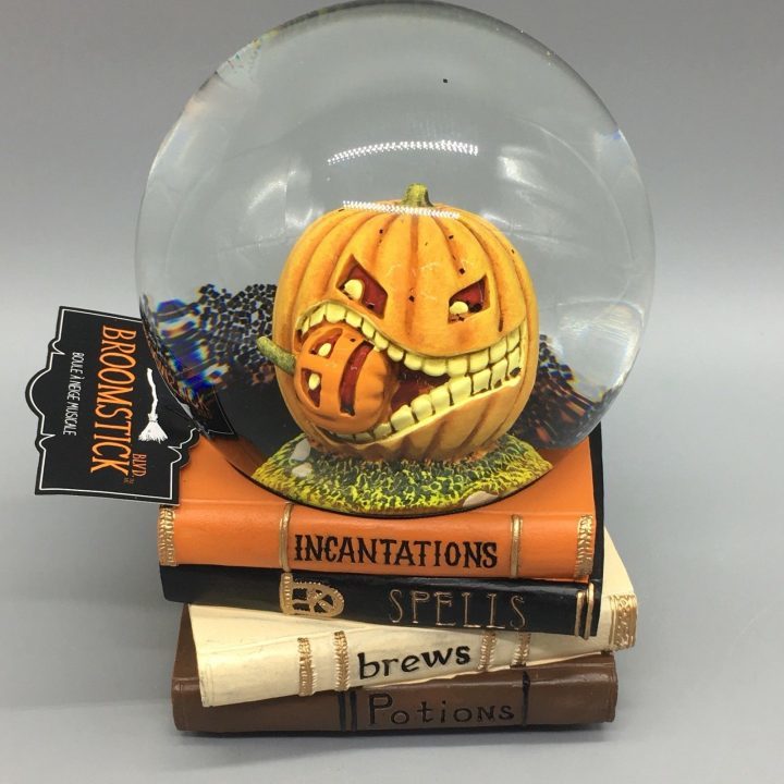 Halloween Snow Globe