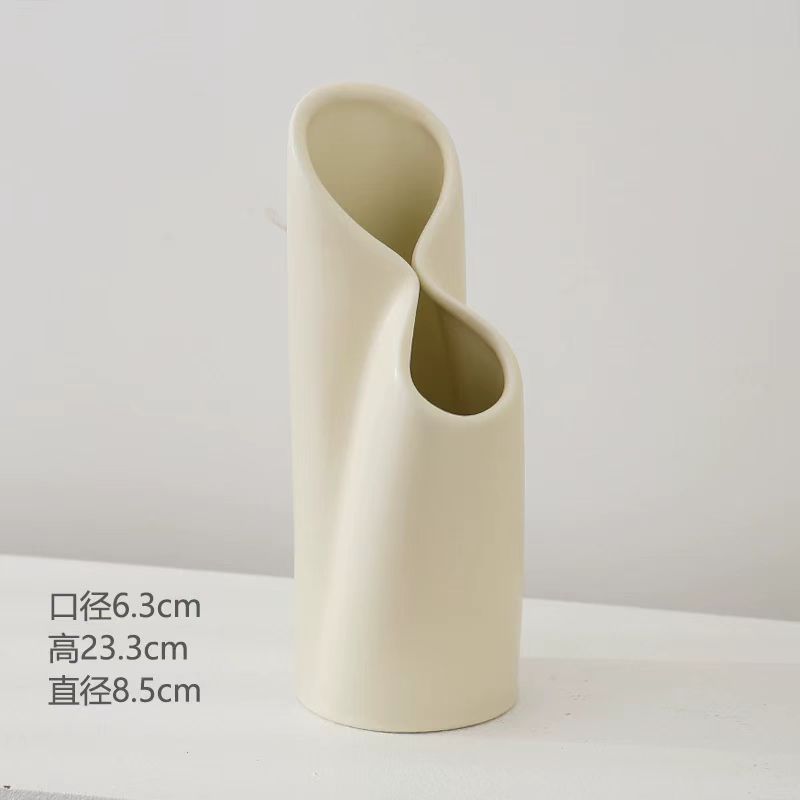 Ceramic Vase 018